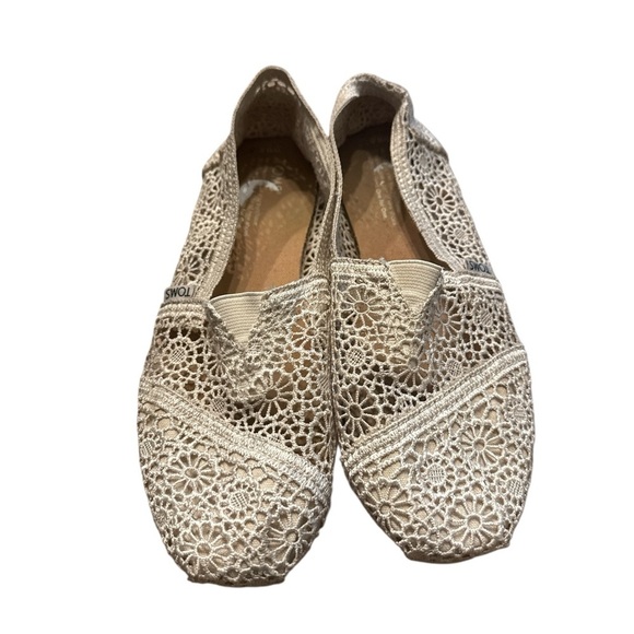 Toms Cream Perforated Flats for Elegant Comfort - Picture 3 of 6